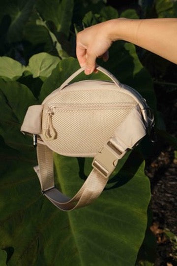Let's Go! Essentials Bag